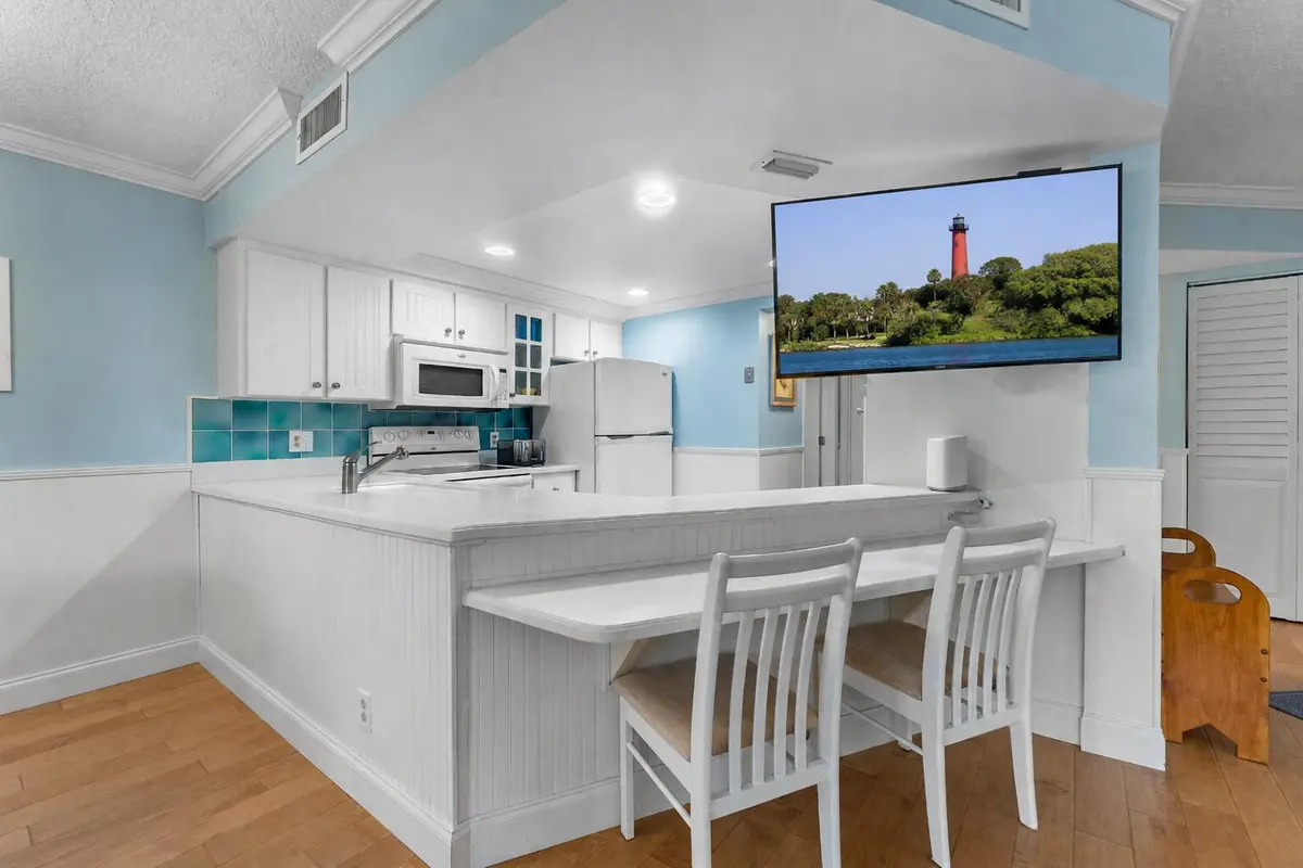 Kitchen at 1605 S US HIGHWAY 1 E204, Jupiter