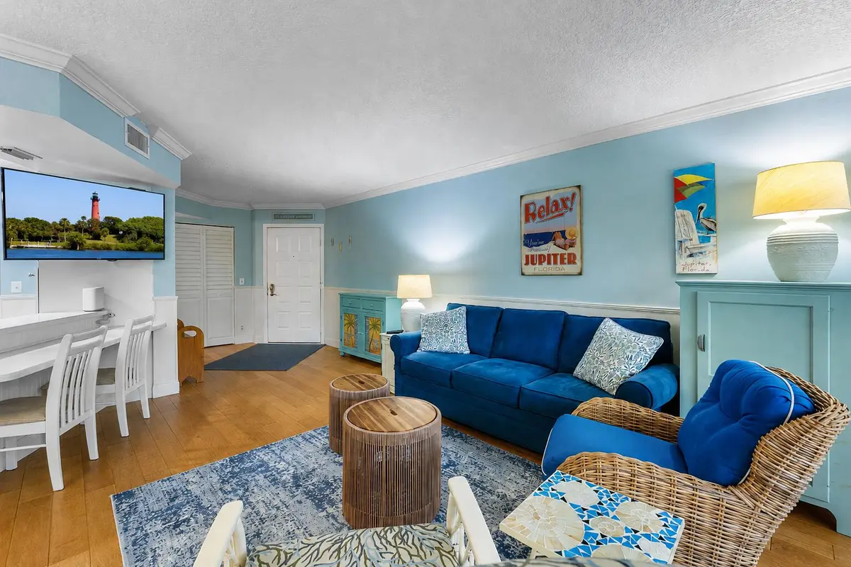 Living Room at 1605 S US HIGHWAY 1 E204, Jupiter