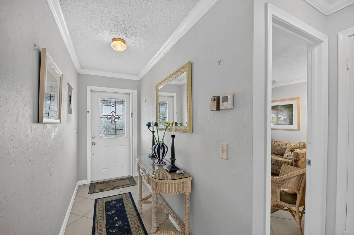 6-web-or-mls-DSC_9685 at 701 SW LAKE Court 109, Boynton Beach