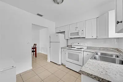 1218 NW 6TH Avenue, Fort Lauderdale – leased
