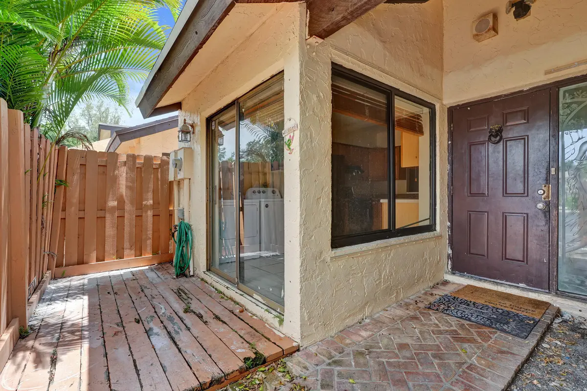 DSC05323 at 3810 NW 77TH Avenue, Davie