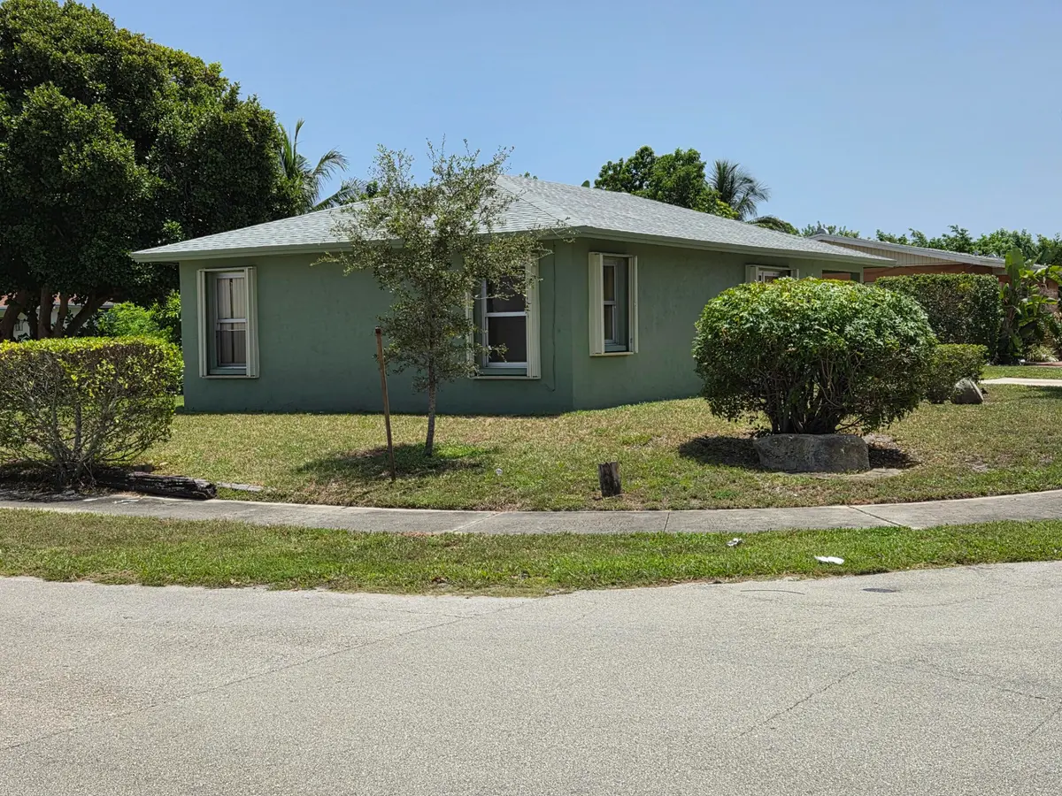 734 NE 1ST Street, Boynton Beach, FL – photo 3