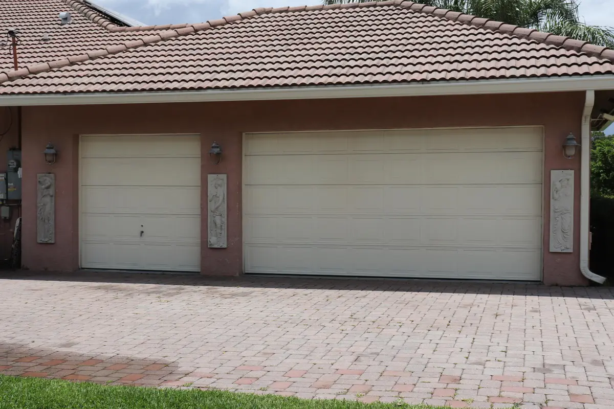 GARAGE at 12517 Temple Blvd Boulevard, West Palm Beach