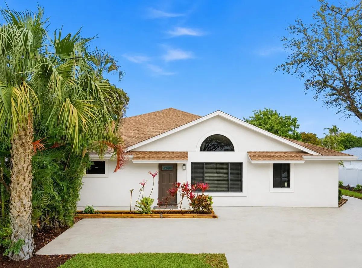 PHOTO-2026-08-15-10-06-33 at 825 Dogwood Drive C, Delray Beach
