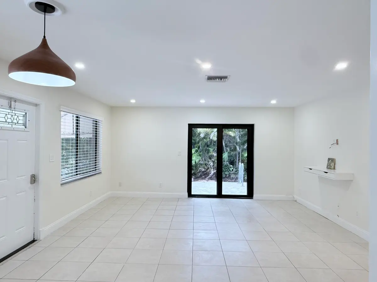 825 Dogwood Dr. Delray Beach at 825 Dogwood Drive C, Delray Beach