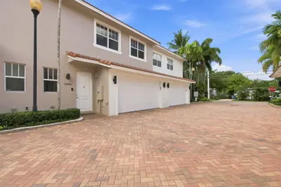 3434 NE 13TH Avenue, Oakland Park – sold