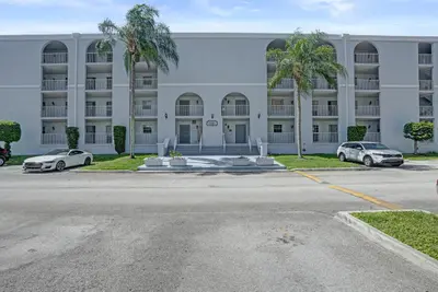 7980 N FRENCH Drive 3-202, Pembroke Pines – Condominium for sale