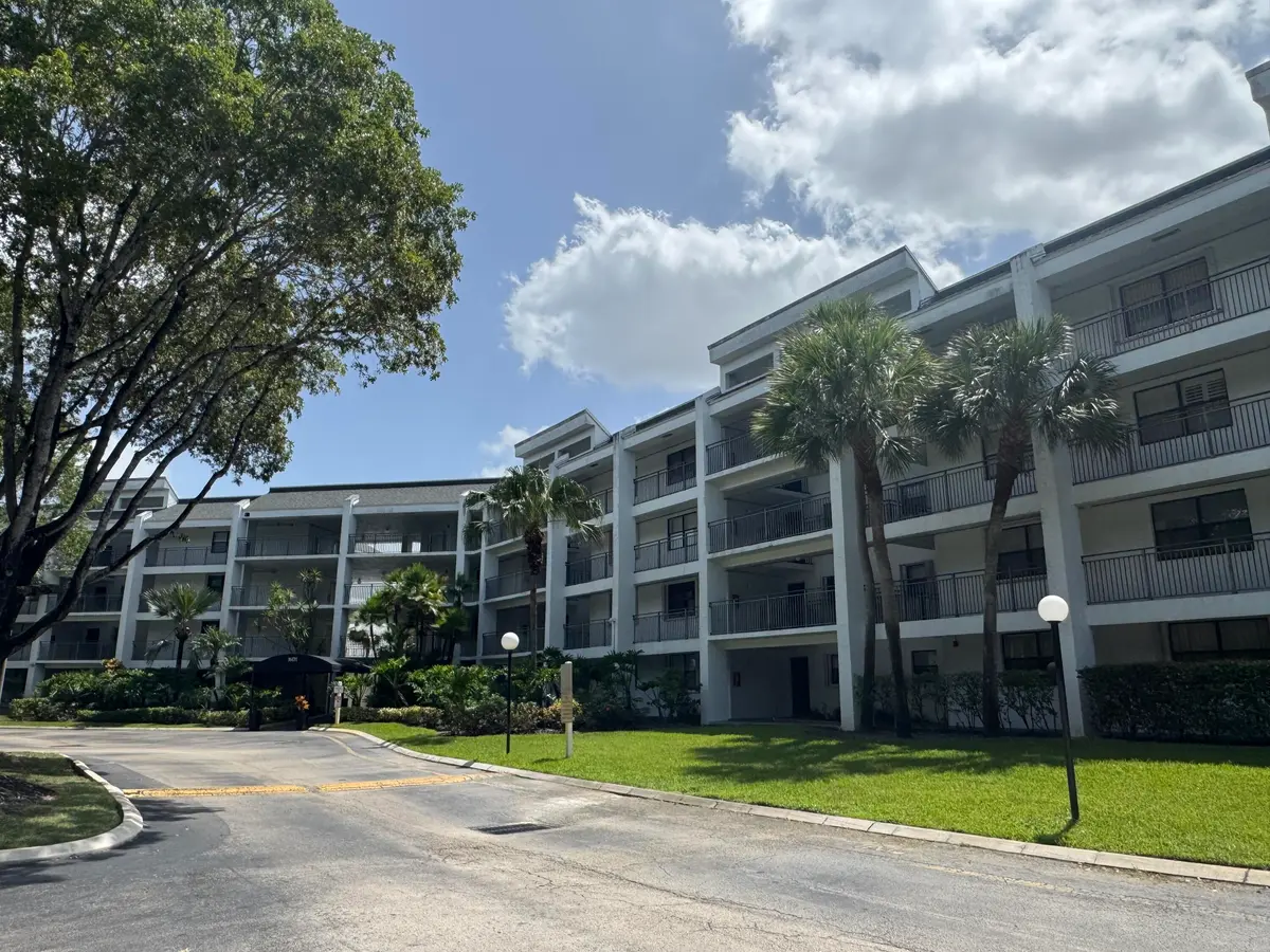 IMG_2406 at 16171 Blatt Boulevard 202, Weston