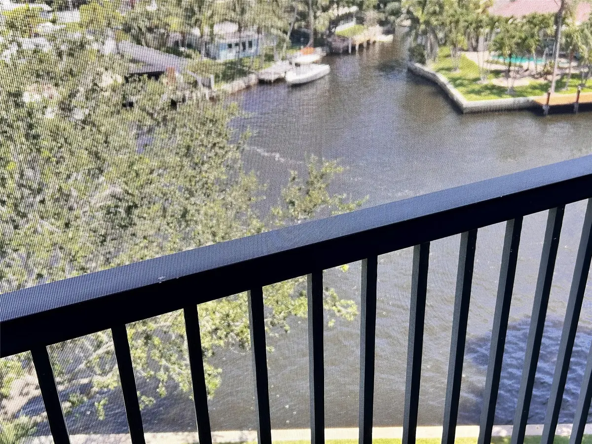 View at 14 ROYAL PALM Way 605, Boca Raton