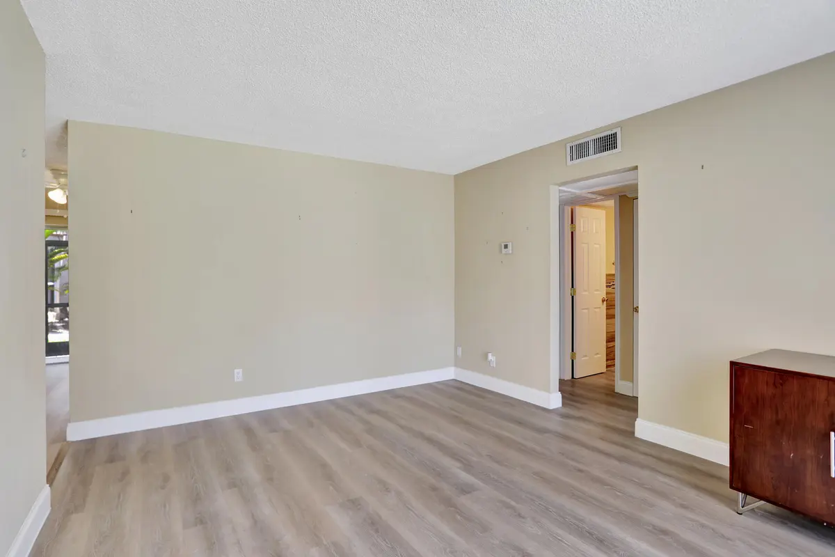 4-print-001L1507 at 5314 NE 6TH Avenue F20, Oakland Park
