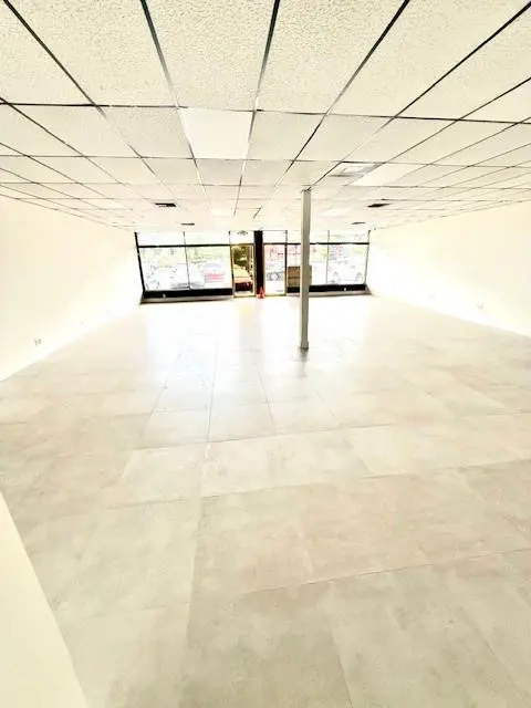 Photo 4 at 400 E Oakland Park Boulevard 404, Oakland Park