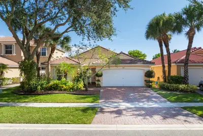 4977 Victoria Circle, West Palm Beach – Single Family Residence for sale