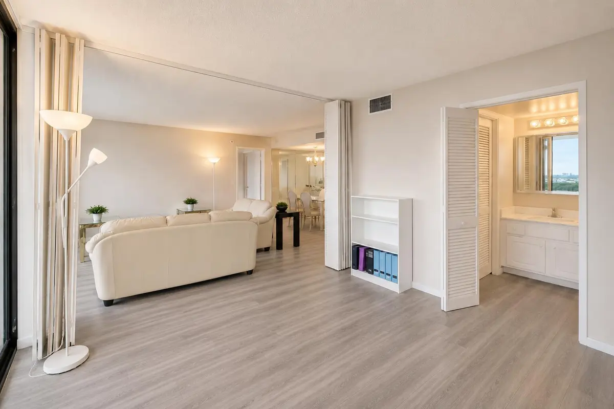 Den / 2nd Bedroom and 2nd Bathroom at 2400 Presidential Way 1105, West Palm Beach