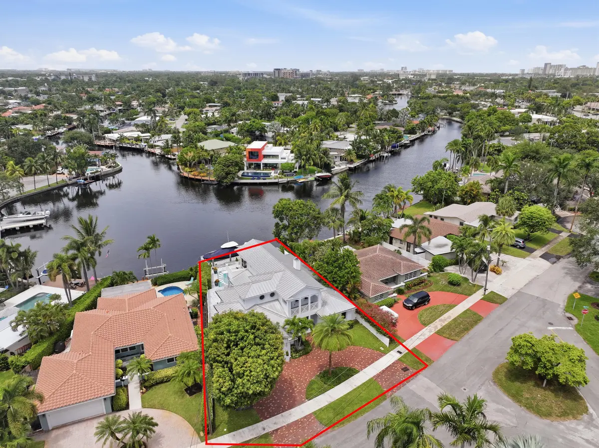 129_002_dji_20260814140505_0532_d_line at 2009 NE 21ST Street, Fort Lauderdale
