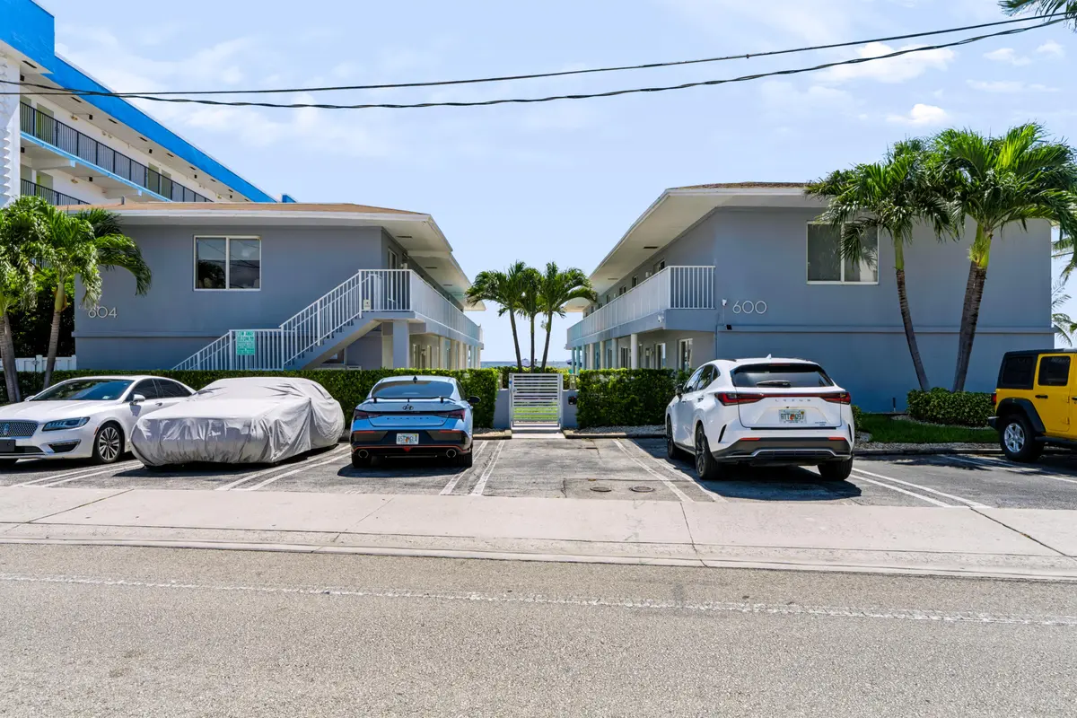FPP00331-HDR at 600 N Ocean Boulevard 2A, Pompano Beach