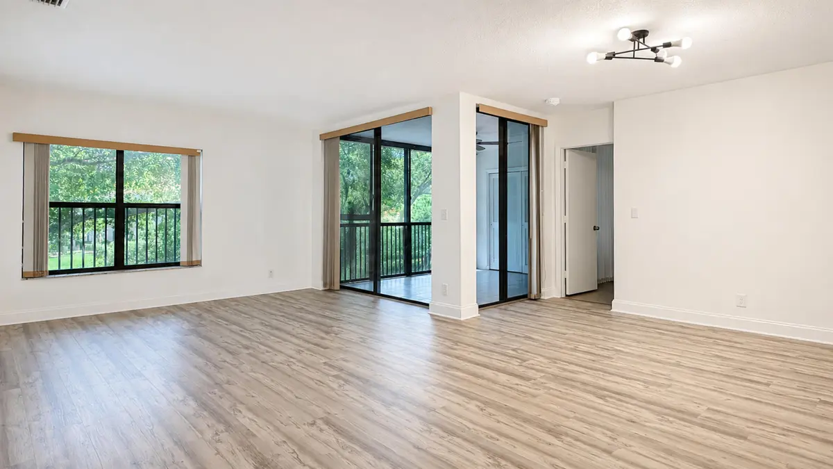 Walk-in View at 2881 Carambola Circle 2072, Coconut Creek