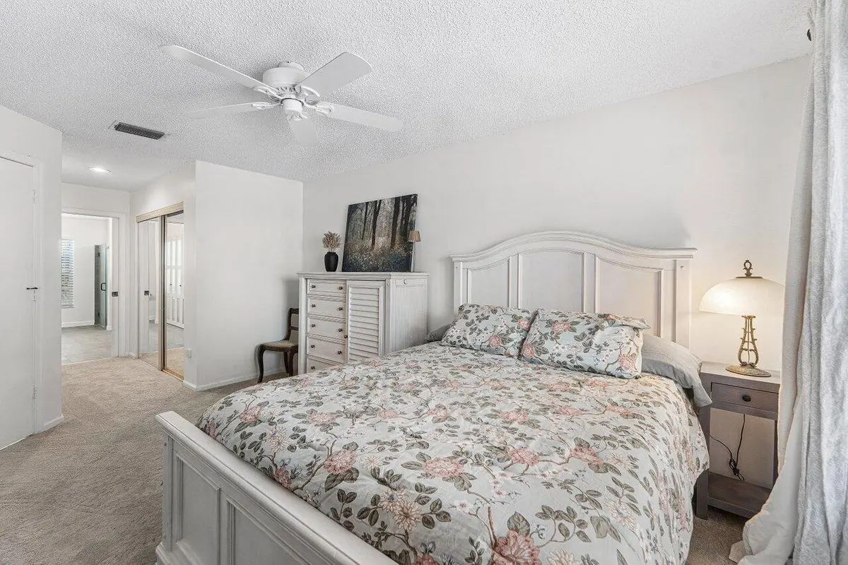 Guest room at 12842 Meadowbend Drive, Wellington