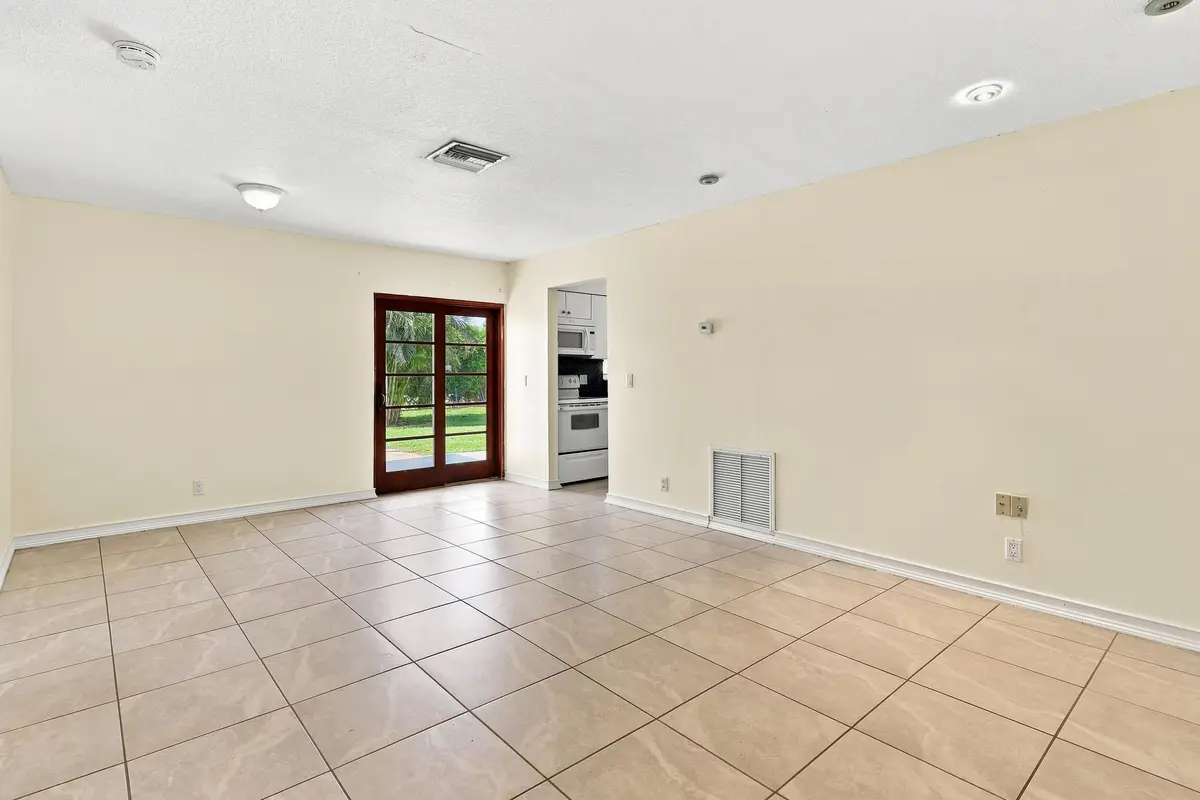 Living Area at 5114 Conklin Drive, Delray Beach