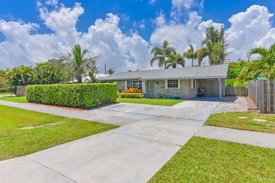 18625 Loxahatchee River Road, Jupiter – Single Family Residence for sale