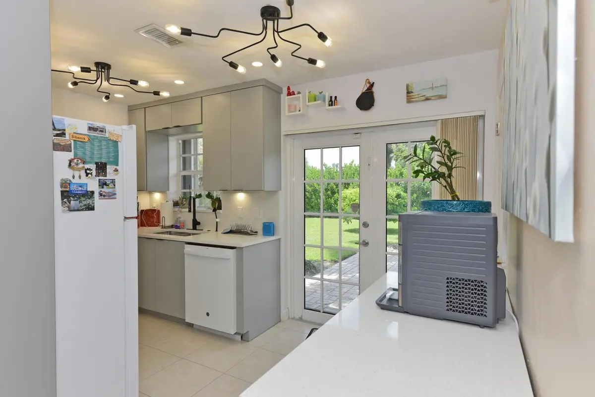 Kitchen at 18625 Loxahatchee River Road, Jupiter