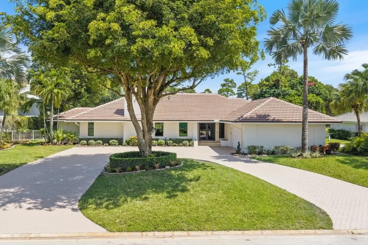 Beautifully Reimagined at 460 Glenbrook Drive, Atlantis