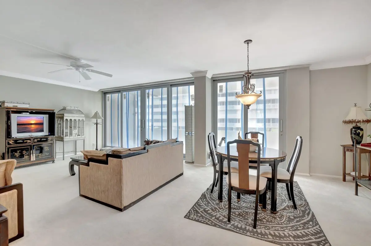 liv rm at 1180 S OCEAN Boulevard 0025, Boca Raton