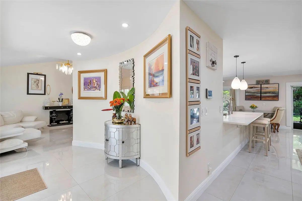 Photo 3 at 10209 Vestal Court, Coral Springs