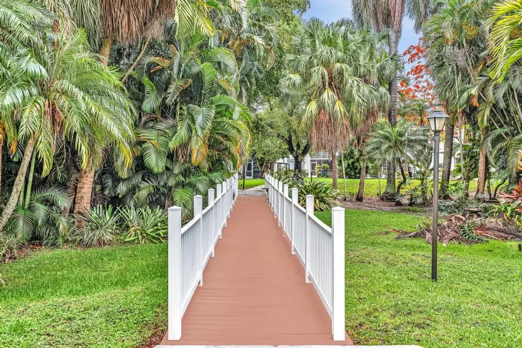 FPP00491 at 4025 N Federal Highway 312A, Oakland Park