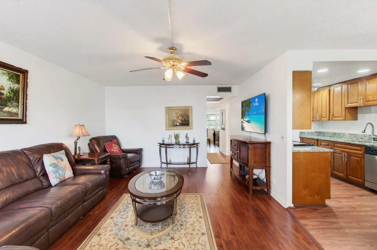 45-web-or-mls-DSC_9705 at 2035 Cornwall B, Boca Raton