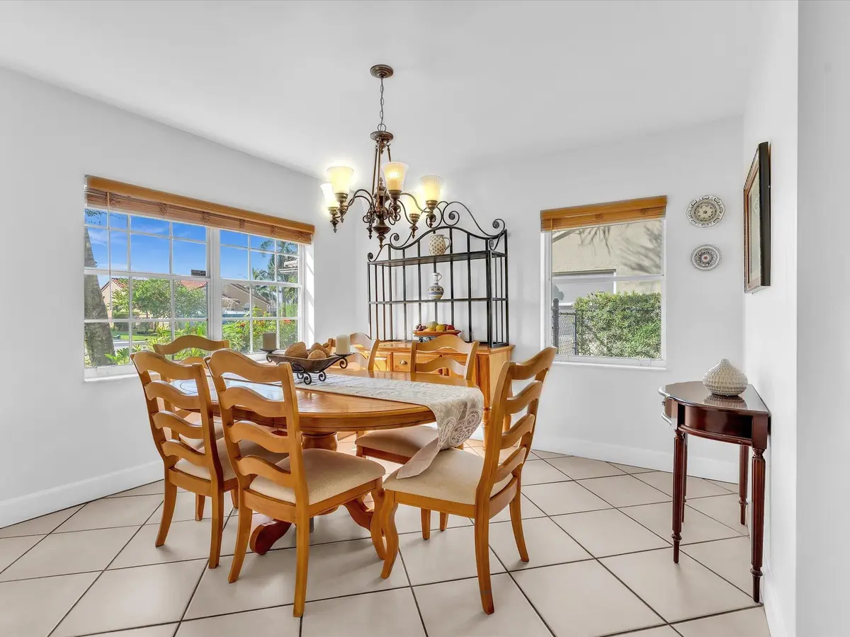 Dining Room at 420 NW 188TH Terrace, Pembroke Pines