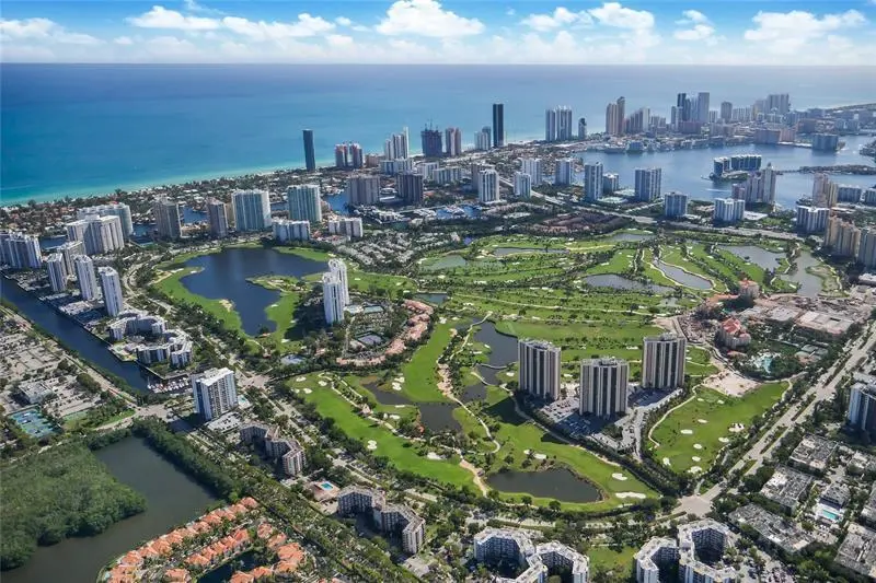 Aerial View at 20335 W COUNTRY CLUB Drive 2408, Aventura