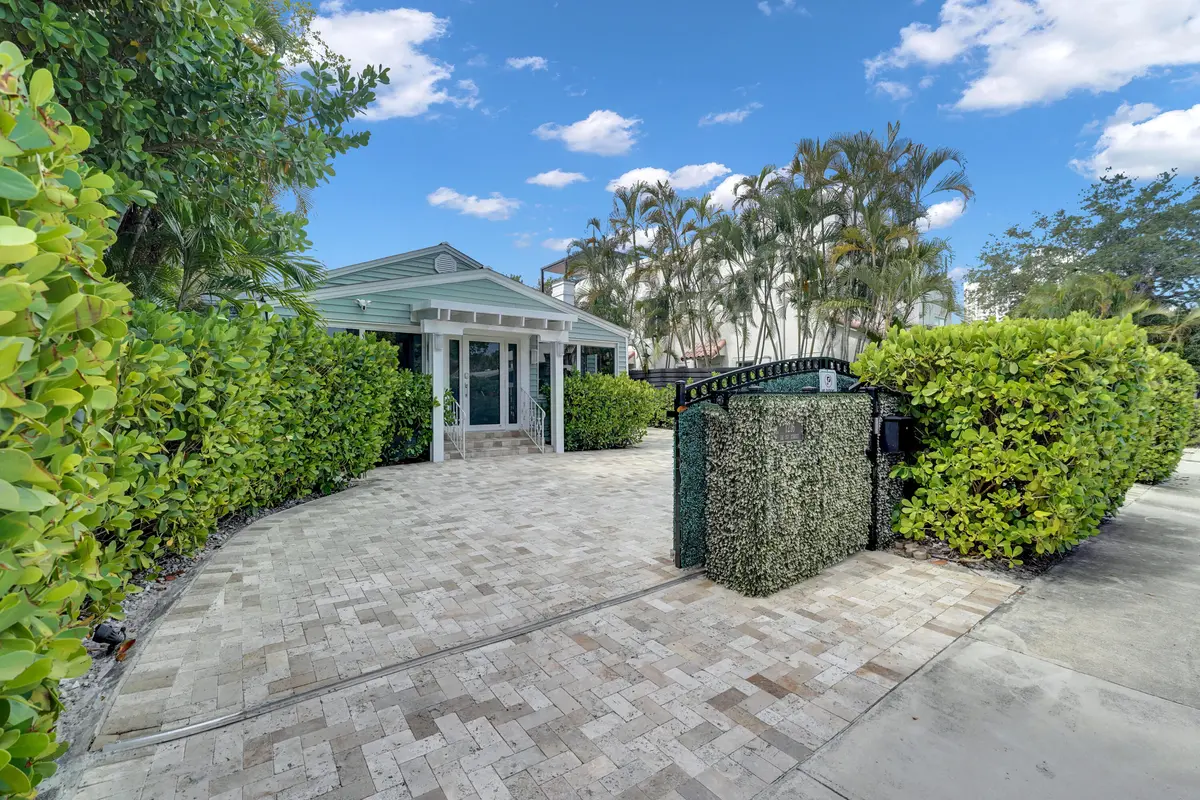 Exterior Front at 1216 SE 1st Street, Fort Lauderdale
