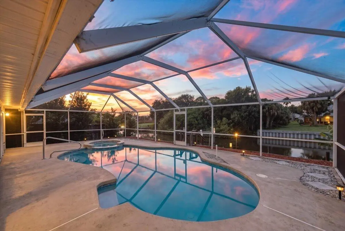 02-DSC5997-enhanced-1786998022642 at 320 NE Surfside Avenue, Port St. Lucie