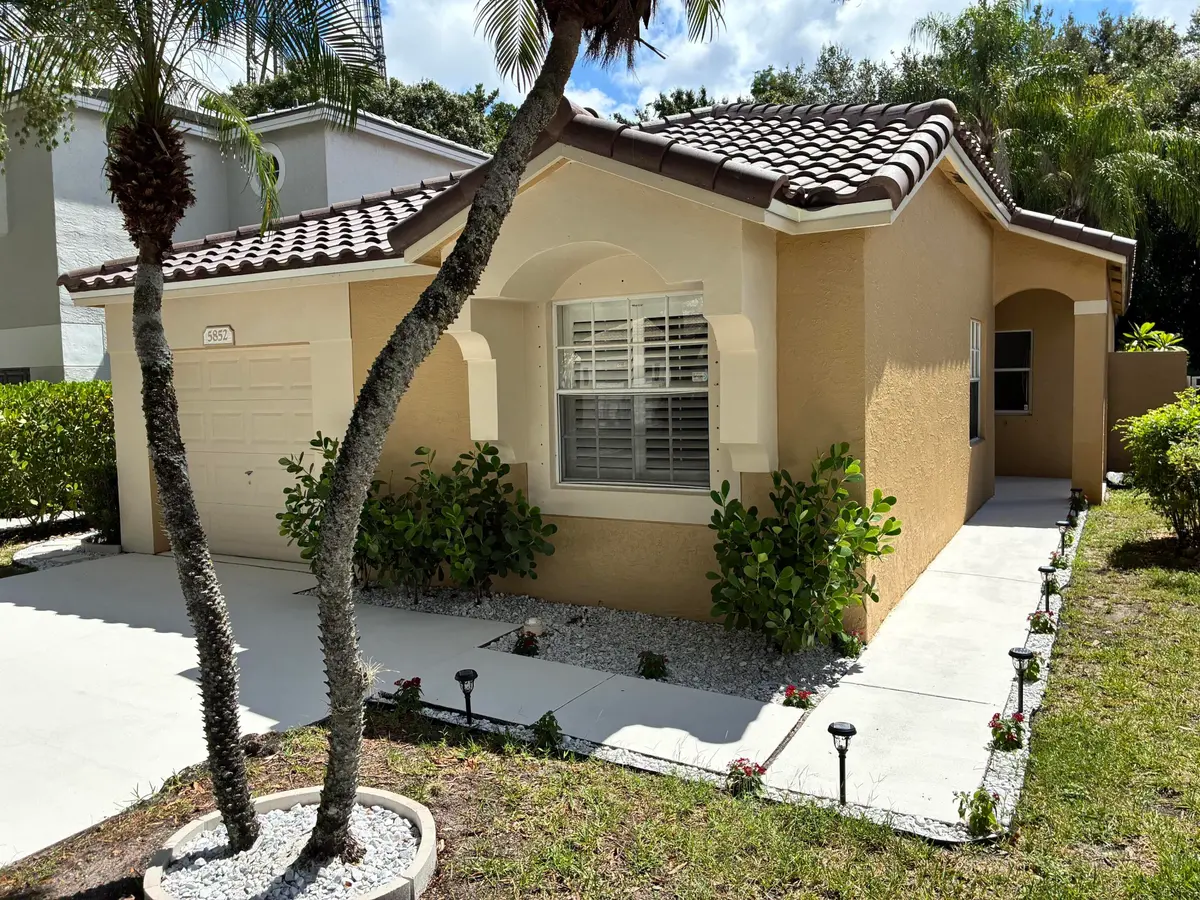01_beyc6a7b5b686ee97 at 5852 Eagle Cay Terrace, Coconut Creek