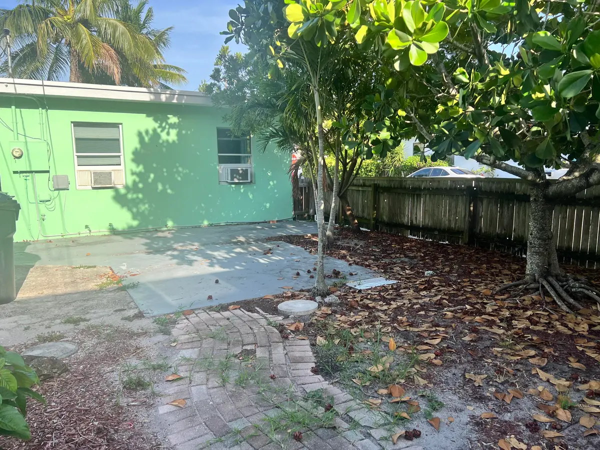 IMG_8853 at 601 N D Street, Lake Worth Beach