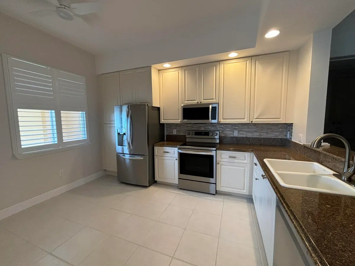 Kitchen at 7 HARBOUR ISLE Drive 304, Fort Pierce
