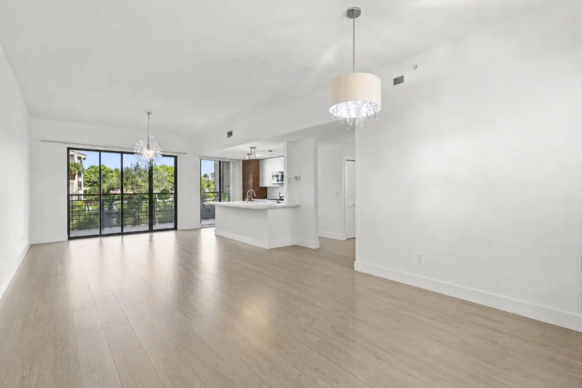 7535 La Paz Boulevard 209, Boca Raton, FL – photo 1