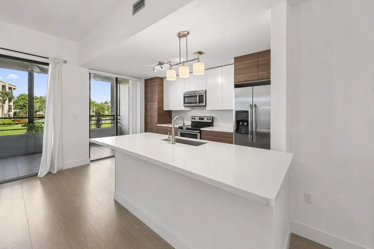 7535 La Paz Boulevard 209, Boca Raton, FL – photo 5