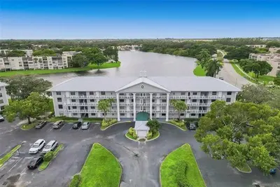 1520 WHITEHALL Drive 202, Davie – leased