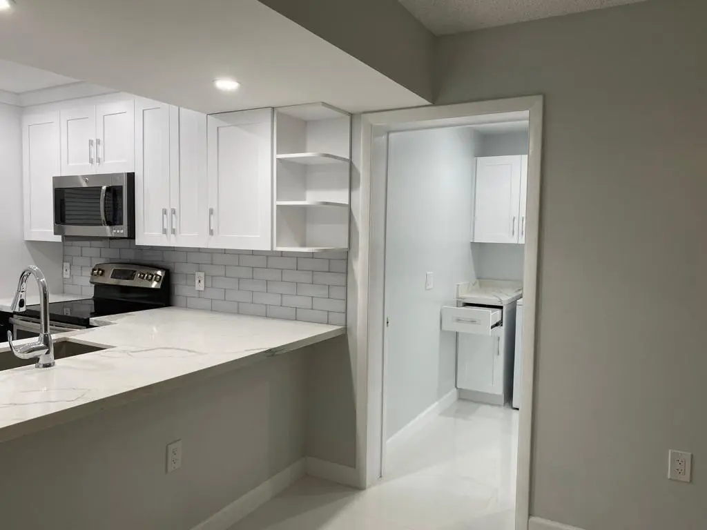 Photo 8 at 1520 WHITEHALL Drive 202, Davie