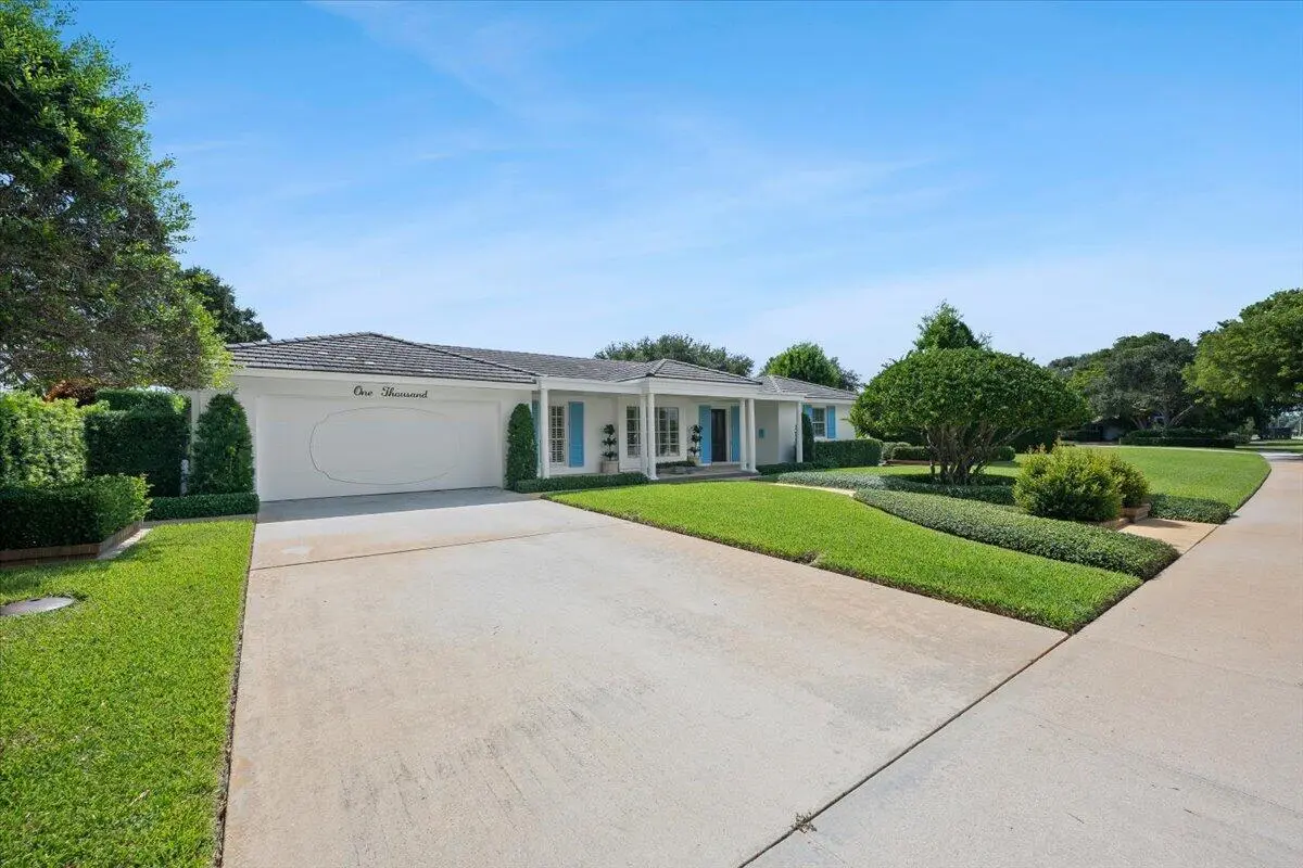 03-LUX_4761 at 1000 Country Club Drive, North Palm Beach