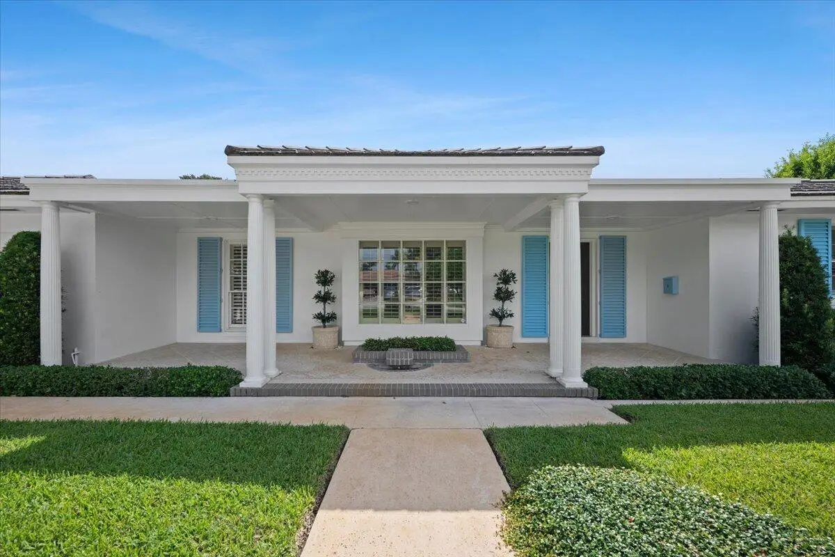 05-LUX_4771 at 1000 Country Club Drive, North Palm Beach