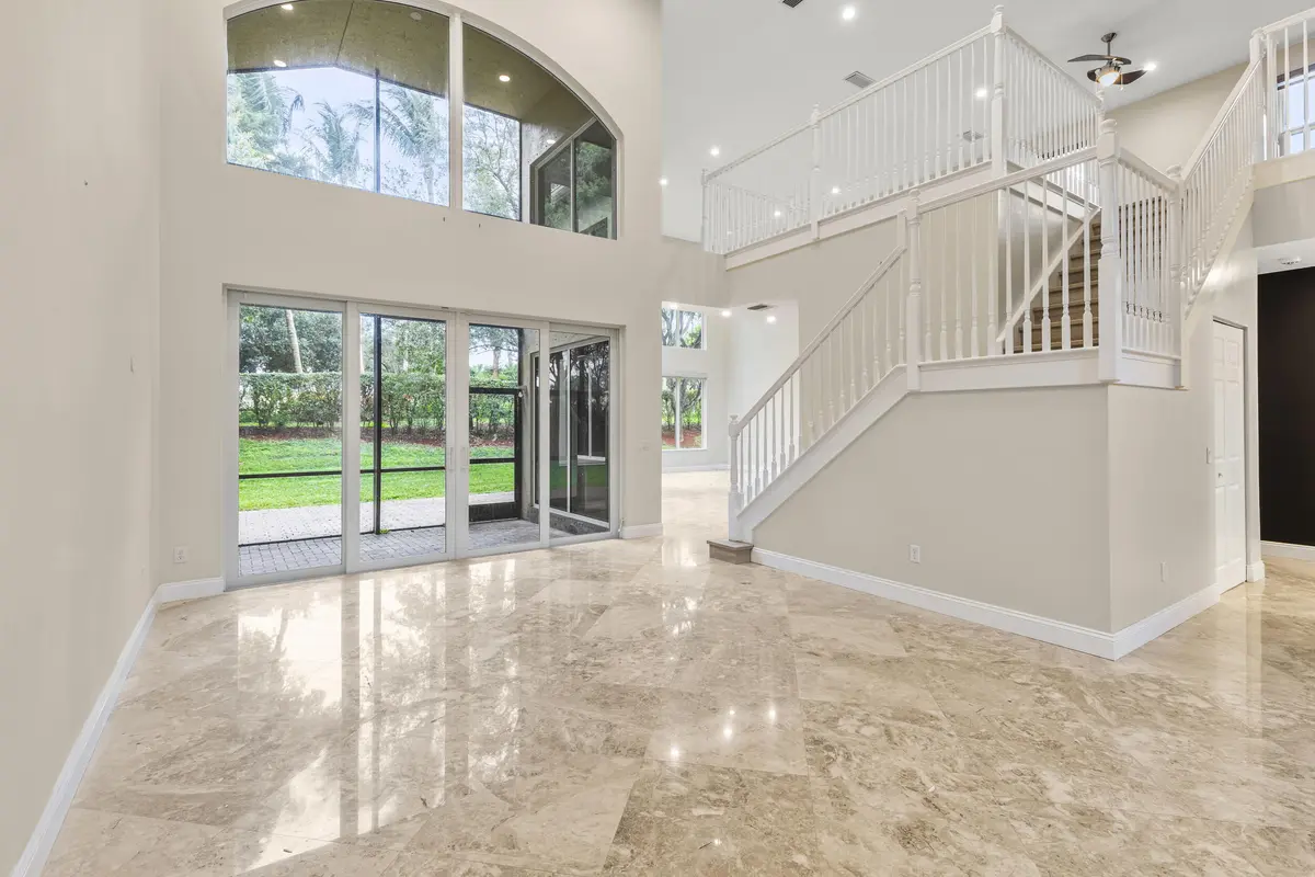 REMAX SLHG 6966 Great Falls Valenica Poi at 6966 Great Falls Circle, Boynton Beach