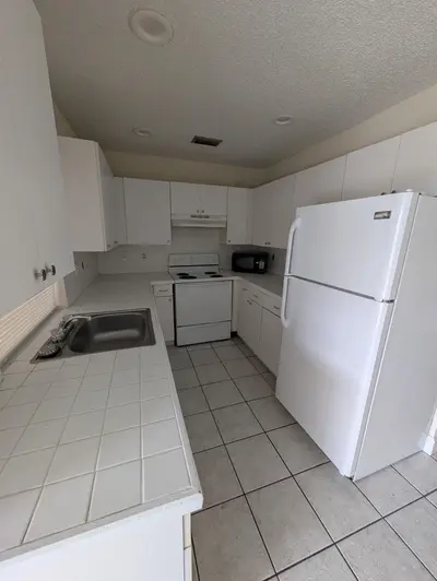 1382 BIRKDALE Drive 1388, Wellington – Apartment for rent
