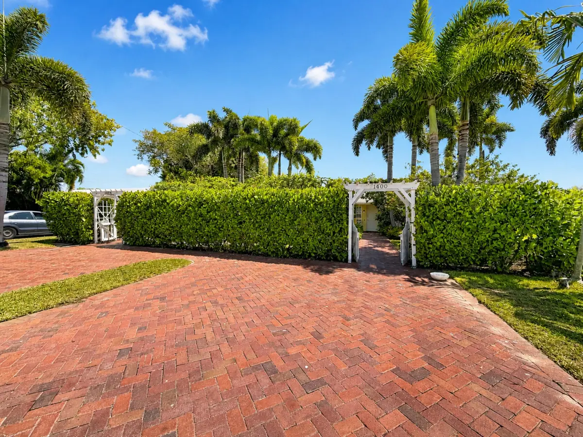 1400 NE 21ST Street, Wilton Manors, FL – photo 4