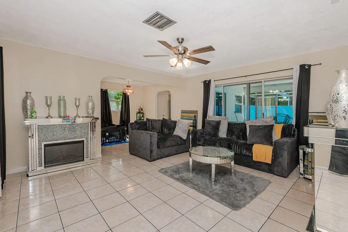 0-4 at 3611 NW 40TH Court, Lauderdale Lakes