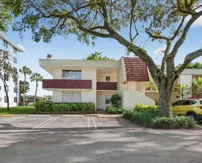 3200 N Course Lane 116, Pompano Beach – Condominium for sale
