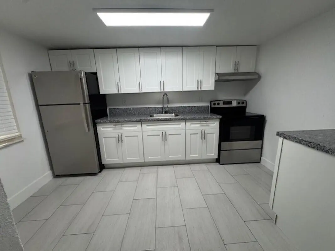 252jpg at 3810 SW 60th Avenue, Davie
