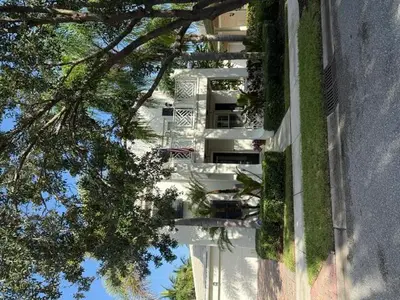 322 CARAVELLE Drive, Jupiter – sold