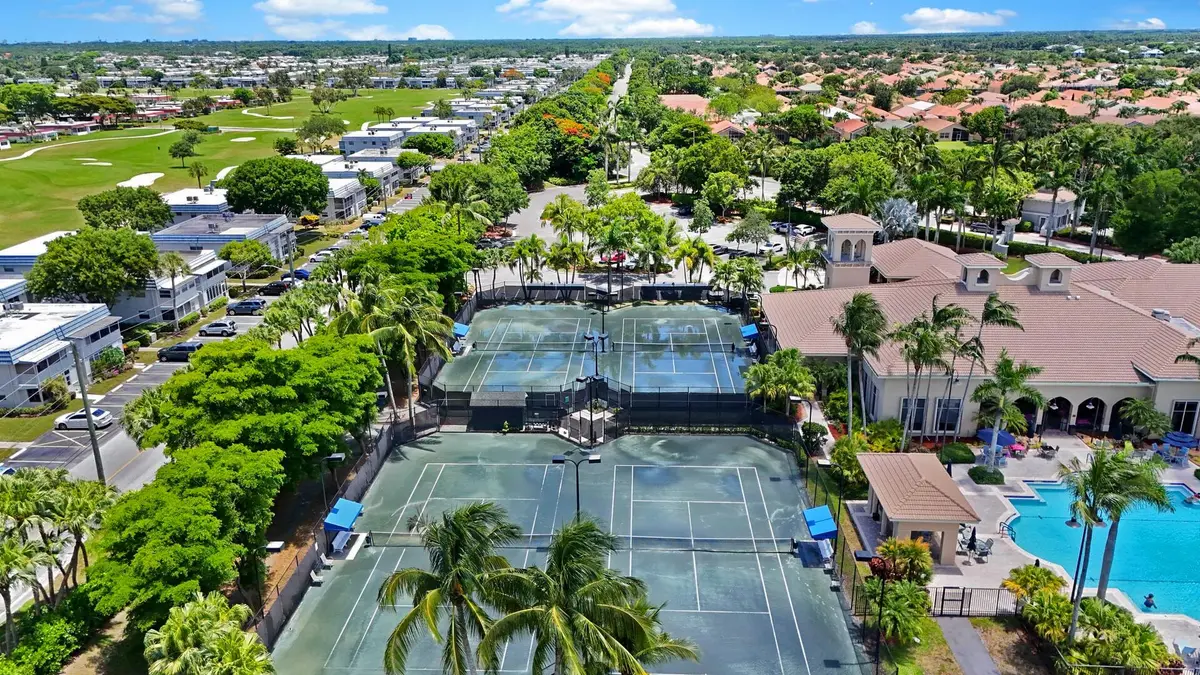 Community at 7100 Demedici Circle, Delray Beach
